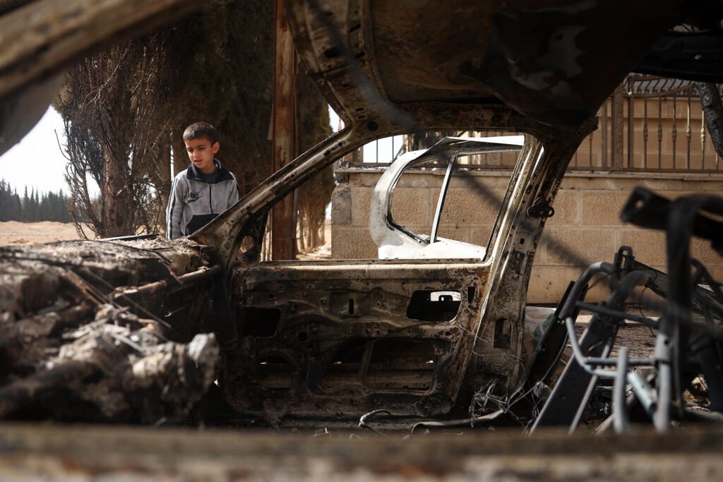 Israel attacks target near Syrian presidential palace Israel attacks target near Syrian presidential palace
